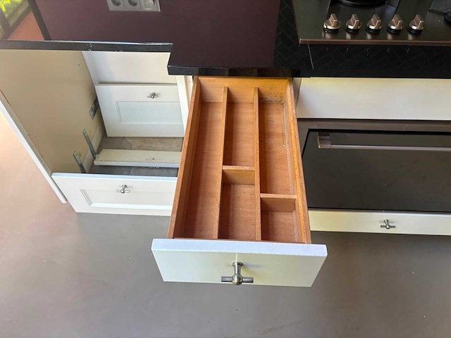 Keuken met atag / miele apparatuur - afbeelding 23 van  35