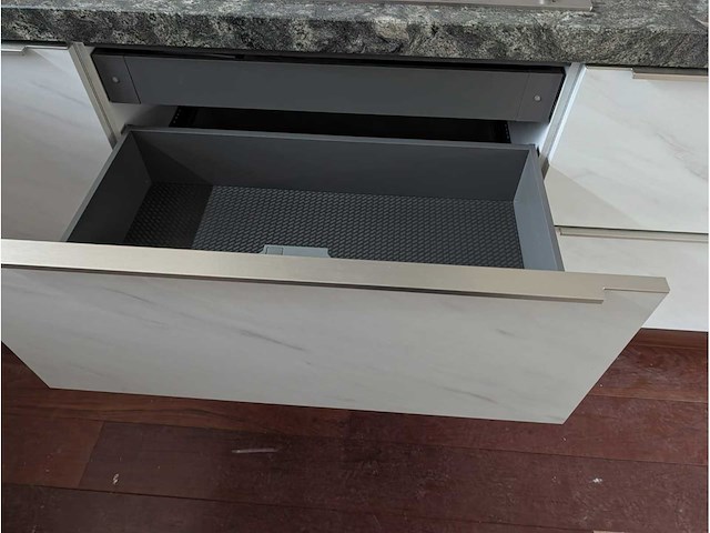 Keuken met atag / miele apparatuur - afbeelding 8 van  39