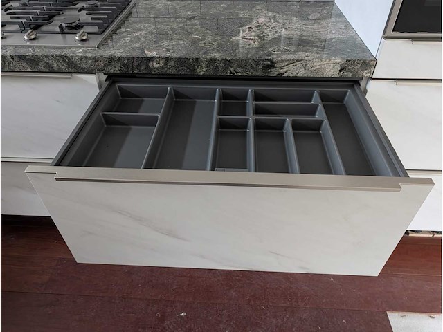 Keuken met atag / miele apparatuur - afbeelding 16 van  39