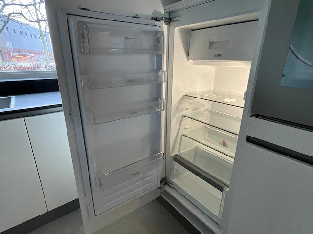 Keuken met bauknecht apparatuur - afbeelding 2 van  22