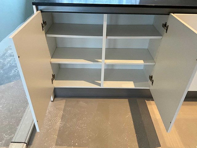 Keuken met bauknecht apparatuur - afbeelding 8 van  22