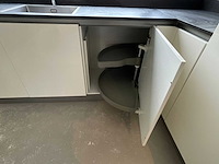 Keuken met bauknecht apparatuur - afbeelding 11 van  22