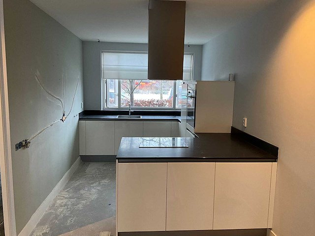 Keuken met bauknecht apparatuur - afbeelding 16 van  22