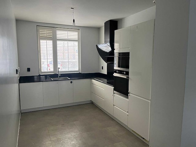 Keuken met bauknecht apparatuur - afbeelding 1 van  21