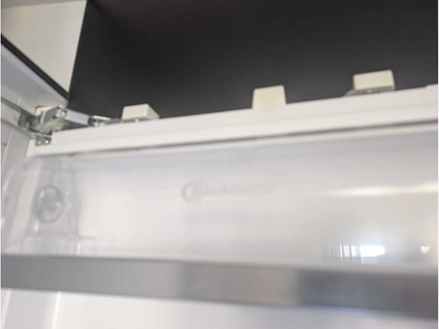 Keuken met bauknecht apparatuur - afbeelding 12 van  19