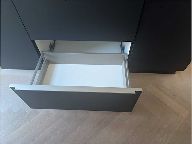 Keuken met bauknecht apparatuur - afbeelding 13 van  19
