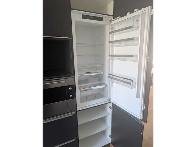 Keuken met bauknecht apparatuur - afbeelding 16 van  19