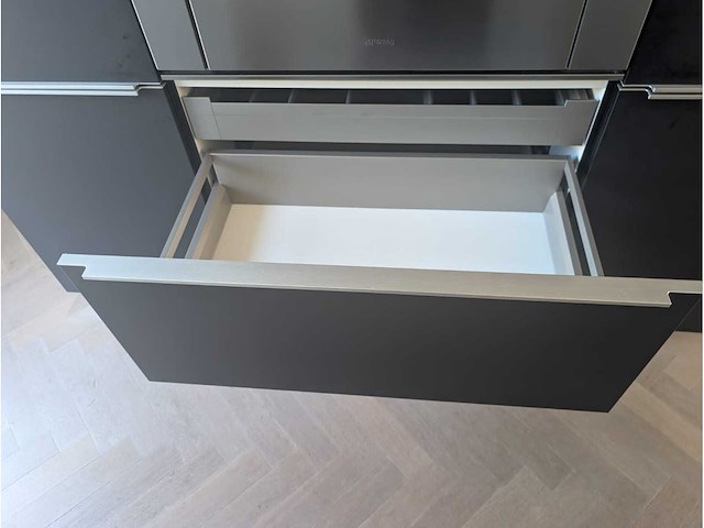 Keuken met bauknecht apparatuur - afbeelding 18 van  19