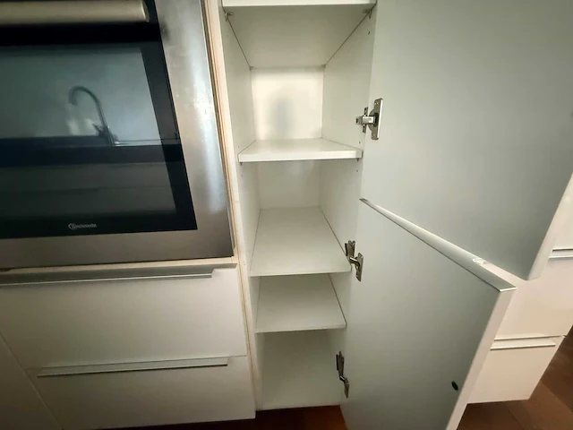 Keuken met bauknecht apparatuur - afbeelding 28 van  53