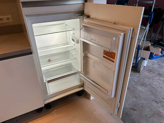 Keuken met bauknecht apparatuur - afbeelding 16 van  19