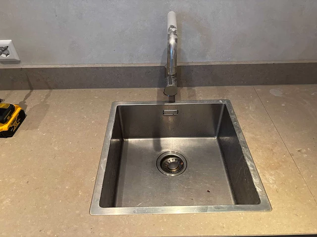 Keuken met bauknecht apparatuur - afbeelding 17 van  19