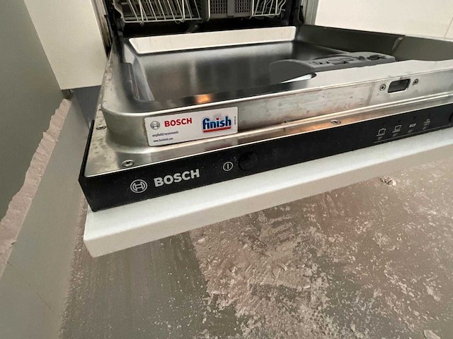 Keuken met bauknecht apparatuur - afbeelding 3 van  22