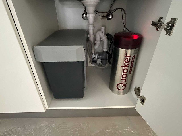 Keuken met bauknecht apparatuur - afbeelding 9 van  22