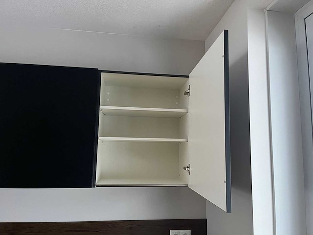 Keuken met bauknecht apparatuur - afbeelding 7 van  24