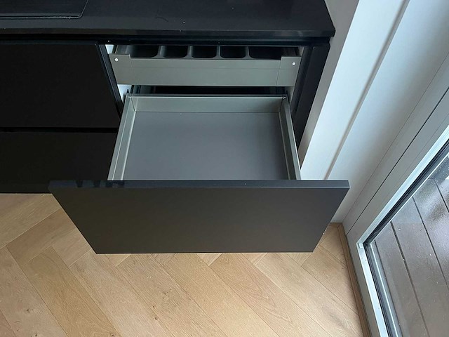 Keuken met bauknecht apparatuur - afbeelding 10 van  24