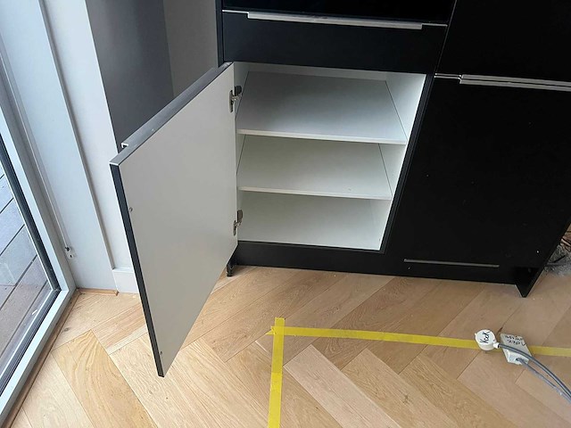 Keuken met bauknecht apparatuur - afbeelding 15 van  24