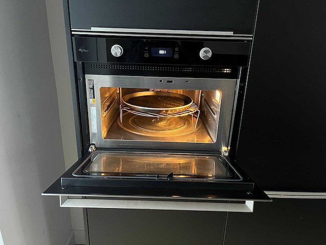 Keuken met bauknecht apparatuur - afbeelding 20 van  24