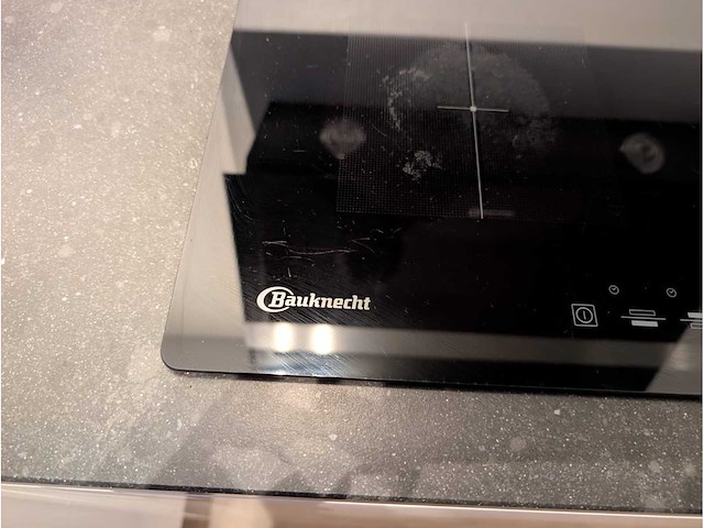 Keuken met bauknecht apparatuur - afbeelding 3 van  32