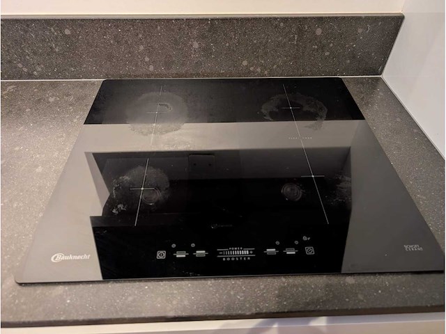 Keuken met bauknecht apparatuur - afbeelding 7 van  32