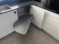 Keuken met bauknecht apparatuur - afbeelding 16 van  21