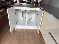 Keuken met bauknecht / whirlpool apparatuur - afbeelding 4 van  4