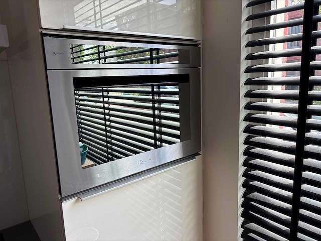 Keuken met bauknecht / whirlpool apparatuur - afbeelding 7 van  17