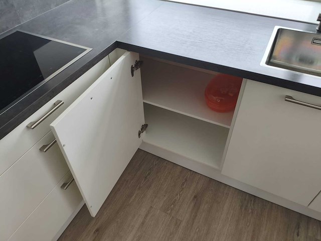 Keuken met bauknecht - afbeelding 9 van  19