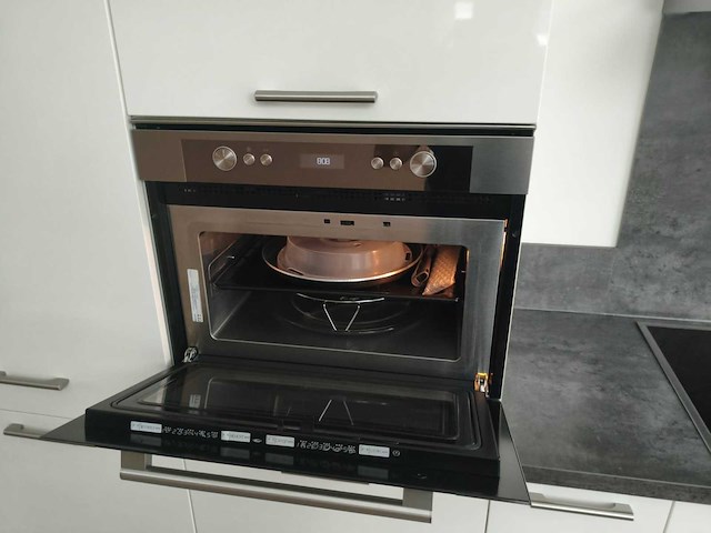 Keuken met bauknecht - afbeelding 16 van  19