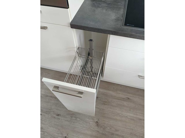 Keuken met bauknecht - afbeelding 18 van  19