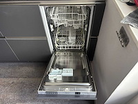 Keuken met bauknecht/whirlpool apparatuur - afbeelding 2 van  12