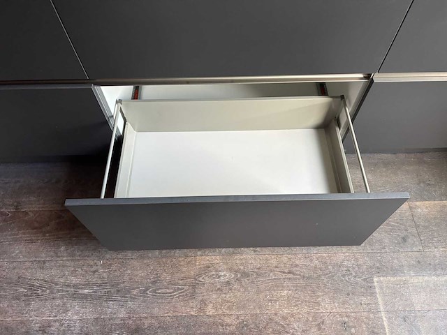 Keuken met bauknecht/whirlpool apparatuur - afbeelding 11 van  12