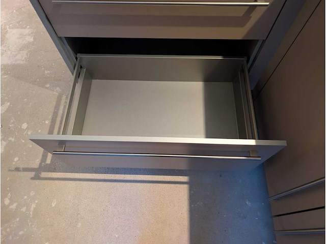 Keuken met bauknecht/whirlpool appartuur - afbeelding 2 van  39