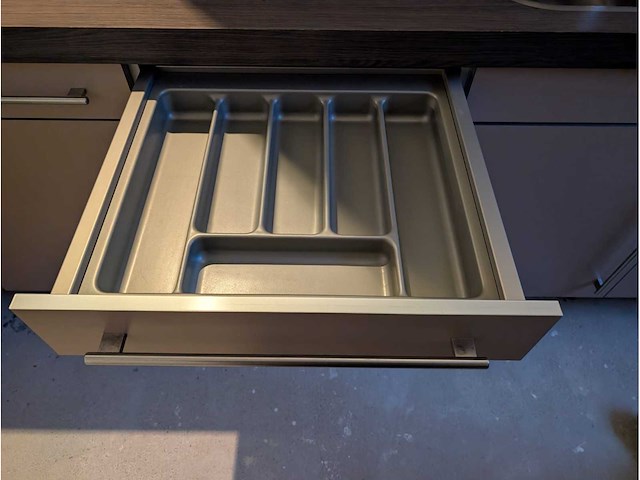 Keuken met bauknecht/whirlpool appartuur - afbeelding 3 van  39