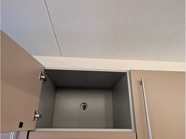 Keuken met bauknecht/whirlpool appartuur - afbeelding 24 van  39