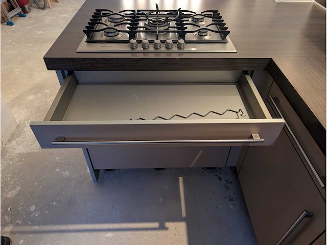 Keuken met bauknecht/whirlpool appartuur - afbeelding 34 van  39