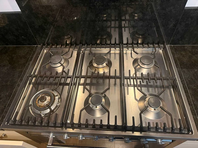 Keuken met boretti / siemens apparatuur - afbeelding 3 van  7