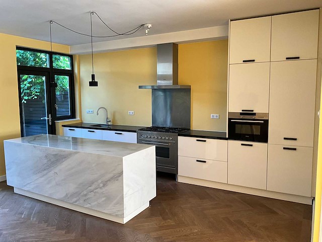 Keuken met boretti/siemens apparatuur - afbeelding 1 van  11