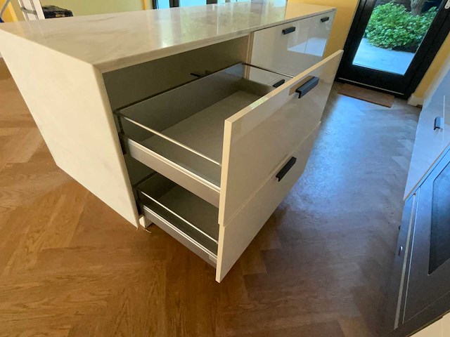 Keuken met boretti/siemens apparatuur - afbeelding 14 van  49