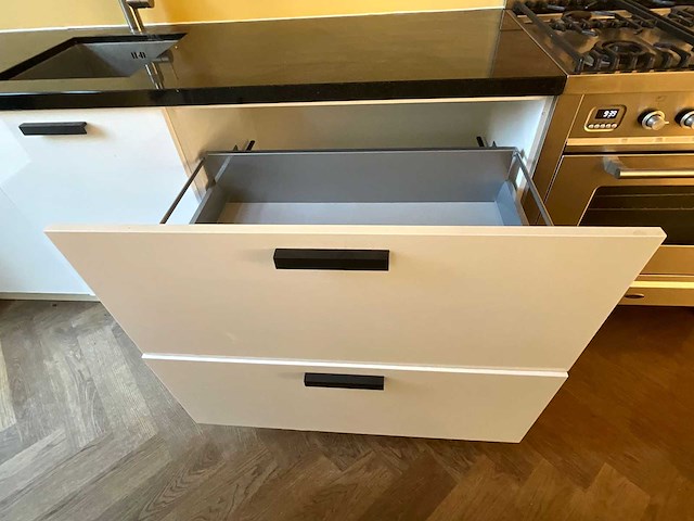 Keuken met boretti/siemens apparatuur - afbeelding 13 van  49