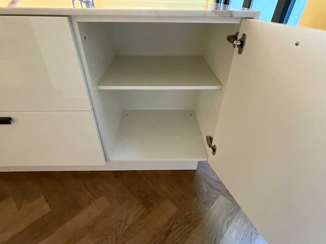 Keuken met boretti/siemens apparatuur - afbeelding 18 van  49