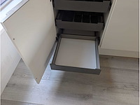 Keuken met bosch apparatuur en novy fornuis - afbeelding 36 van  40