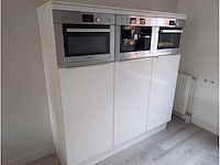 Keuken met bosch apparatuur en novy fornuis - afbeelding 12 van  40