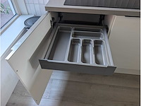 Keuken met bosch apparatuur en novy fornuis - afbeelding 22 van  40