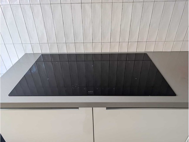 Keuken met bosch apparatuur en novy fornuis - afbeelding 37 van  40