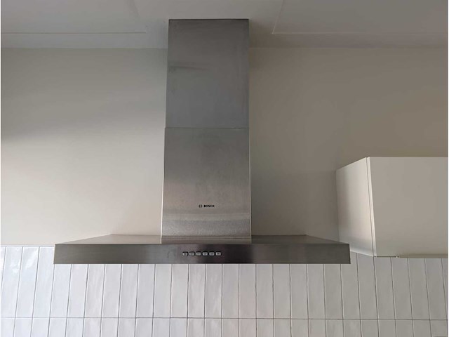 Keuken met bosch apparatuur en novy fornuis - afbeelding 39 van  40