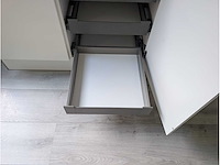 Keuken met bosch apparatuur en novy fornuis - afbeelding 10 van  39