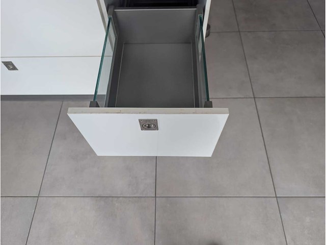 Keuken met bosch apparatuur - afbeelding 35 van  52