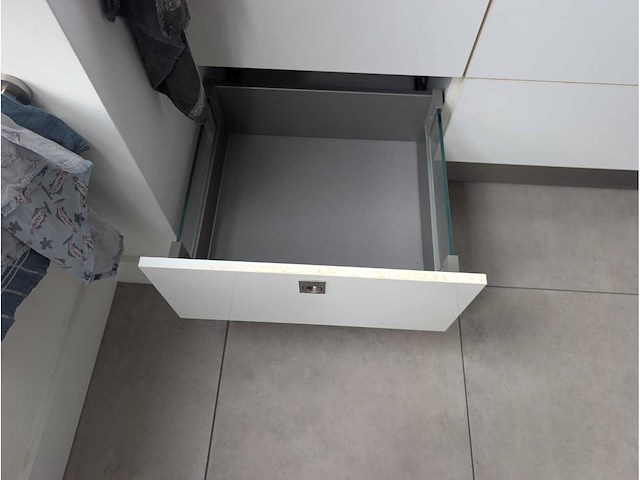 Keuken met bosch apparatuur - afbeelding 36 van  52