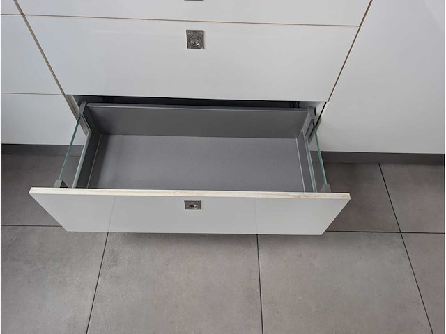 Keuken met bosch apparatuur - afbeelding 41 van  52