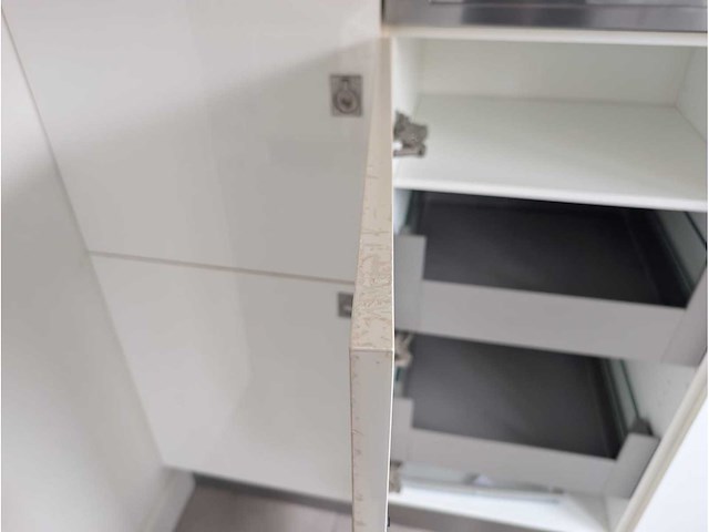 Keuken met bosch apparatuur - afbeelding 45 van  52